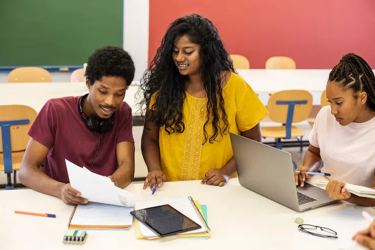 KambaEdu Academy aproxima alunos de conteúdos gratuitos